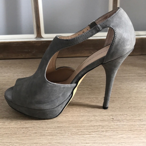 Heeled Grey peeptoe booties - Picture 6 of 6